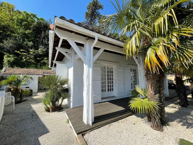 À Arcachon centre, villa avec terrasse 3 chambres à acheter. 100m² Arcachon