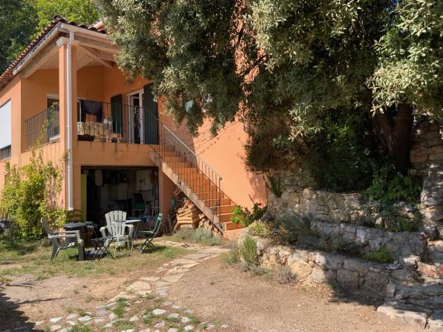 A artignosc sur verdon, villa de 87m2sur 822m2 constructible 87m² Artignosc sur Verdon