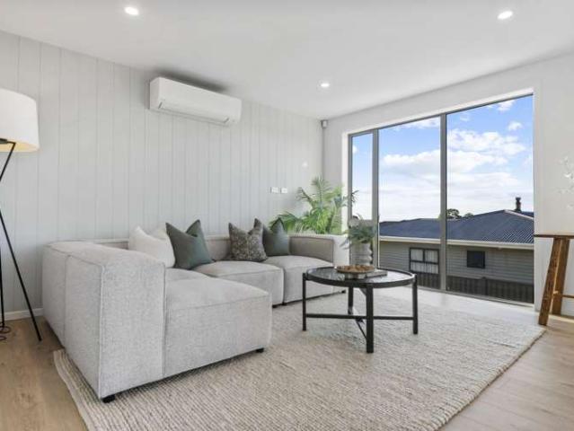 A&B/15 Connaught Street, Blockhouse Bay, Auckland City