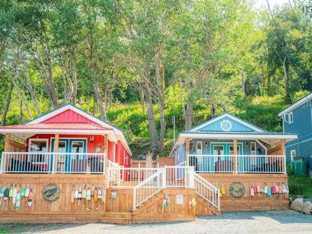 A&B 3278 & 3280 Long Point Road, Harbourville, NS, B0P 1E0 house for sale | Listing ID 202601 | Royal LePage