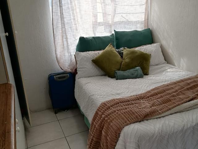 A Barchelo'r apartment