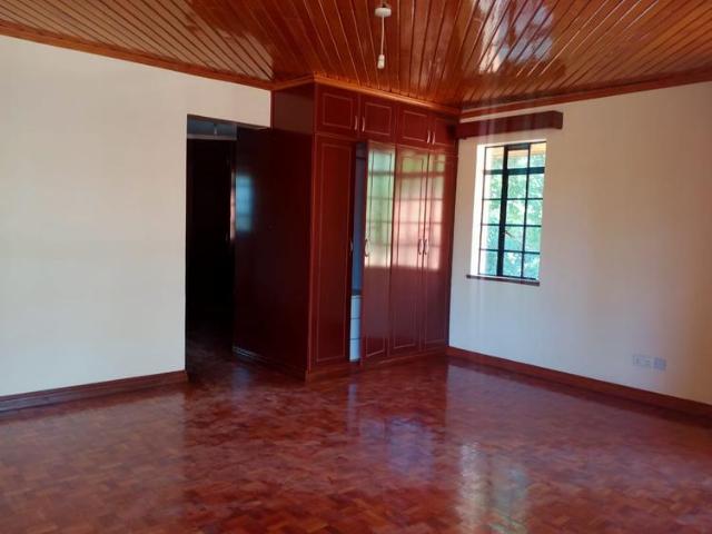 A Beautiful 4 Bedroom House To Let in Runda