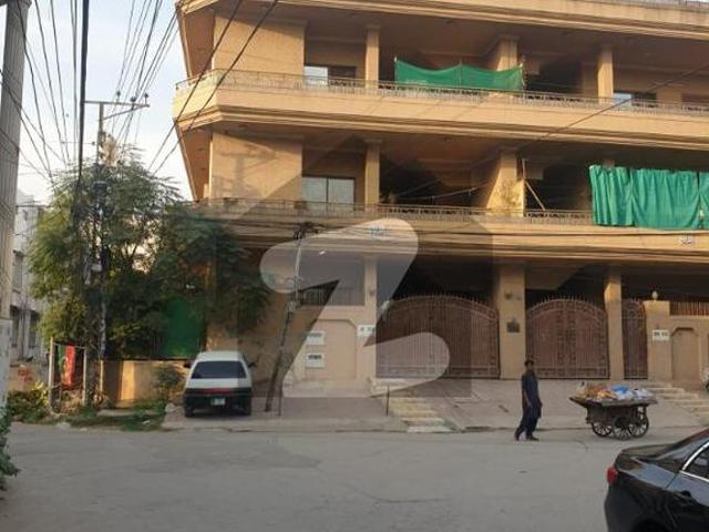 A beautiful 4 Story House For Sale Satellite Town Block D
