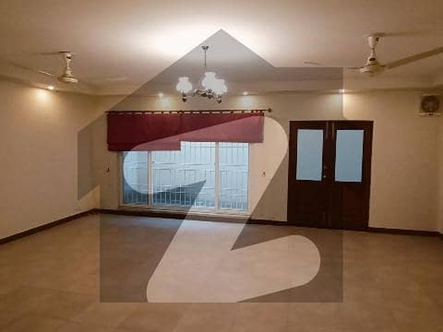 A Beautiful 500 Yard House Is Available For Rent In F 8