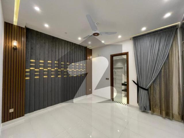 A beautiful 10 marla house for sale in overseas b bahria town lahore bahria town overseas b