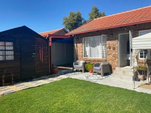 a beautiful 2 bedroom 1 bathroom in.