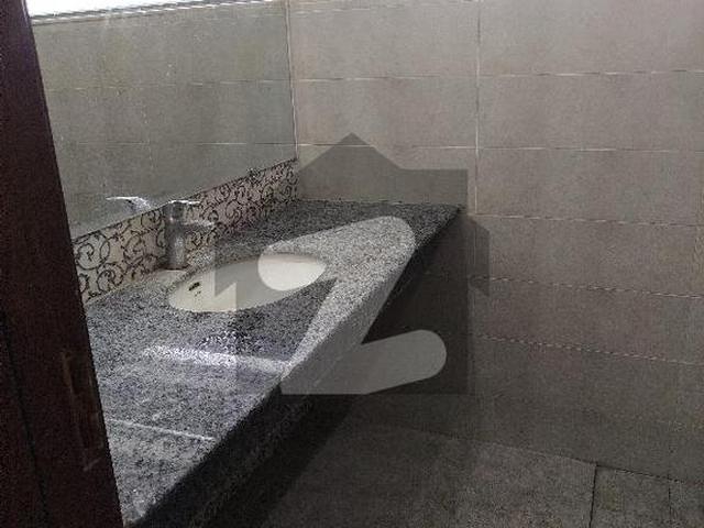 A Beautiful Triple Storey House For Rent E 11
