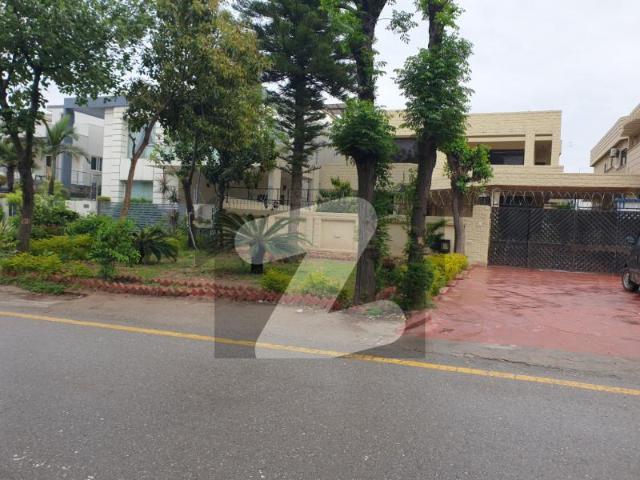 A Beautiful Triple Story House Main Margala Road F 11/3