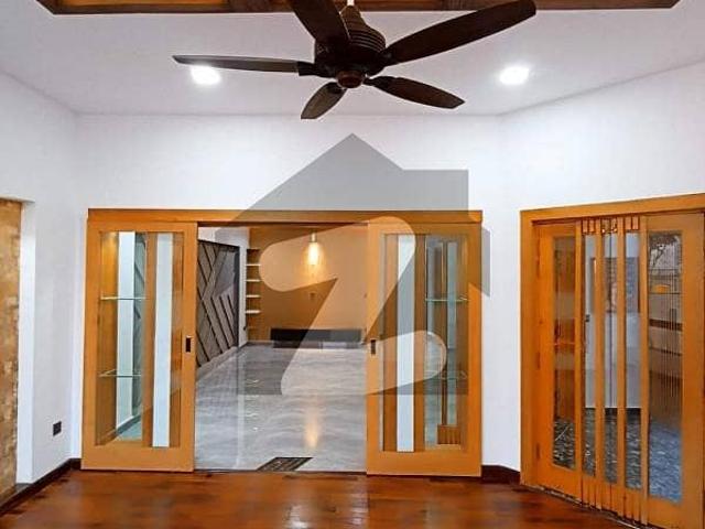 A Beautiful And Brand New Lavish House For Rent In Overseas