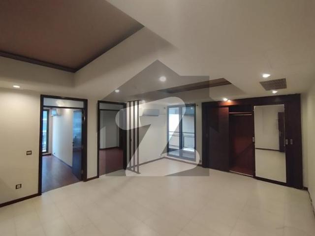 A Beautiful Apartment Is Available For Rent Silver Oaks Apartments
