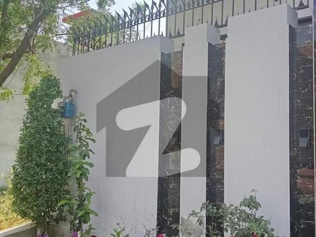 A beautiful brand new first entry rent house lower portion available for rent in lda avenue 1 block c in a very hot location in lahore lda avenue block c