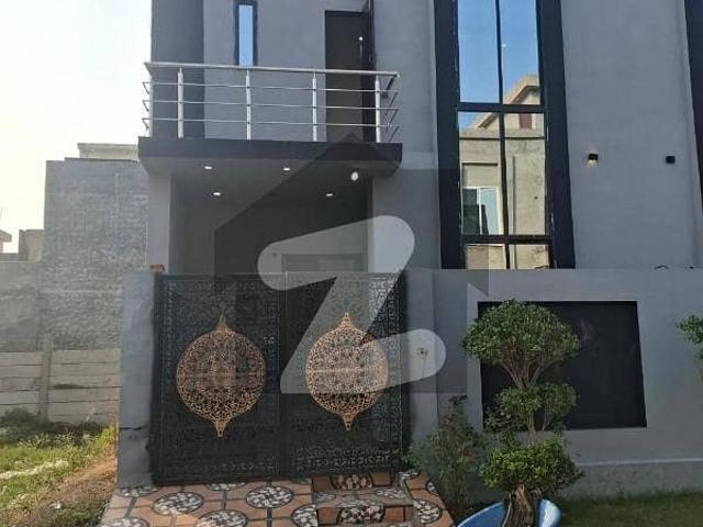 A Beautiful Dream Location Brand New House Available