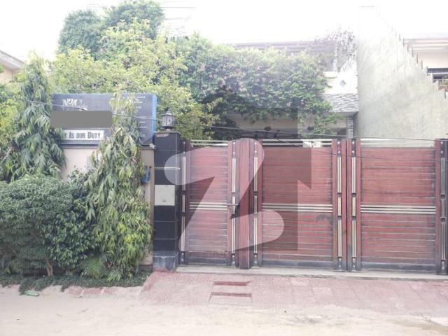 A Beautiful House For Sale In Sabzazar Colony