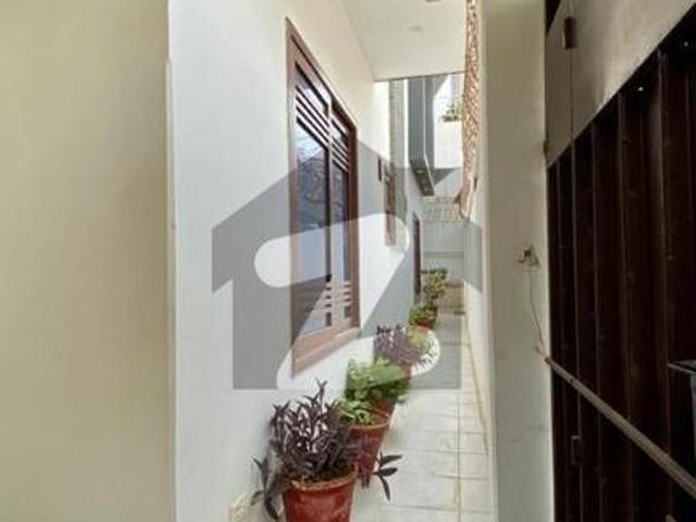 A Beautiful House For Sale On A Chance Deal. Gulistan e Jauhar