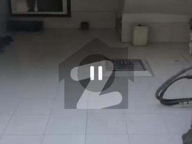 A beautiful maintained house shadman town sector 14/a