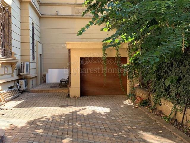 A Beautifully and Practically Renovated Mansion in the Icoanei Neighborhood