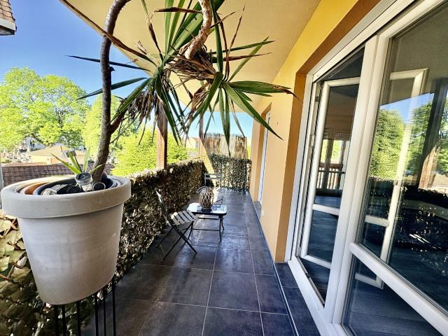 A BELFORT: Coup de coeur pour ce superbe appartement au calme avec balcon, garage et cave