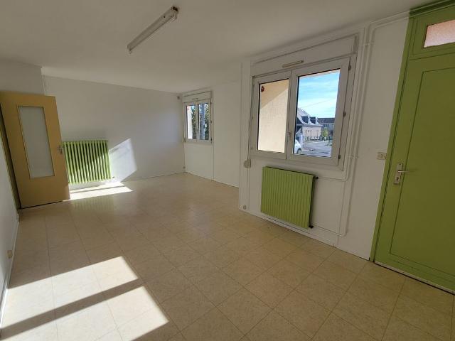 À BESSÉ SUR BRAYE MAISON T5 82 M² BAISSE DE PRIX