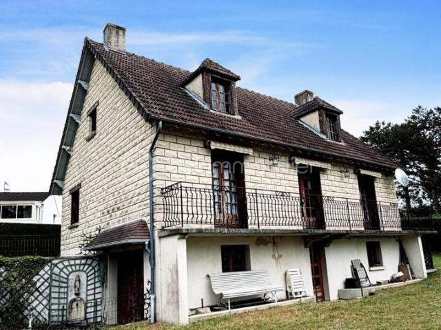 A Berchères sur Vesgres une propriété avec une belle maison