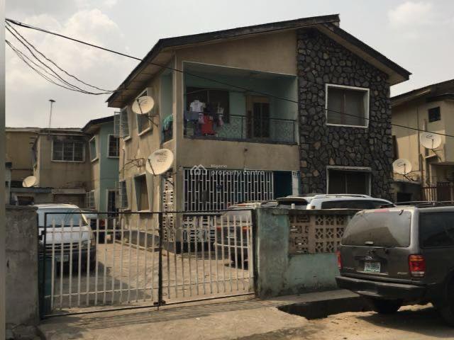 A Block Of 4 Units Of 3 Bedroom Flat