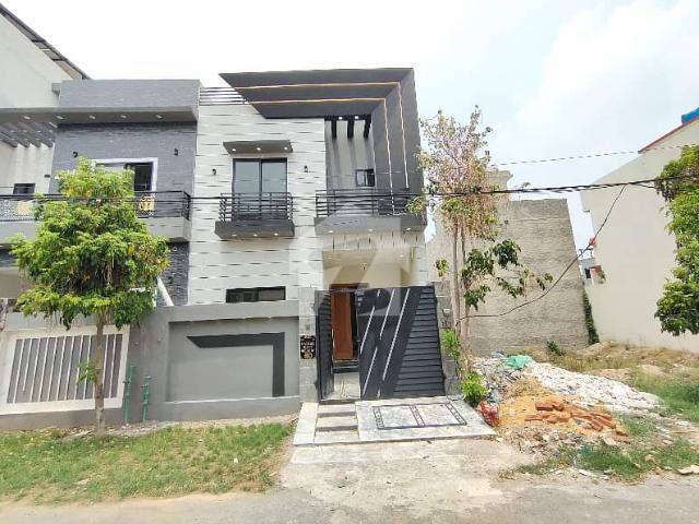 A Brand New 3.5 Marla Double Story House For Sale