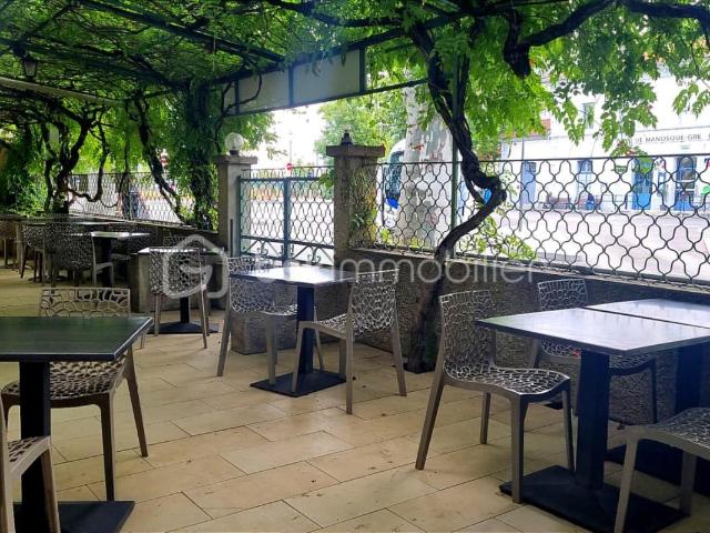 À CÉDER – Restaurant emblématique – 140 couverts – Face à la gare SNCF de Manosque