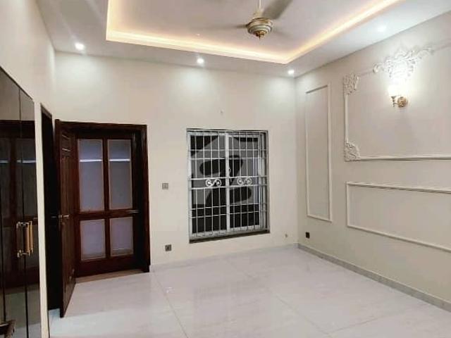 A Centrally Located House Is Available For sale In Top City 1