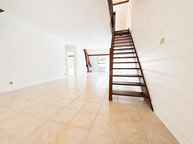 À Chartres, je vous invite à découvrir ce joli duplex en location plein de charme près de la cathédrale