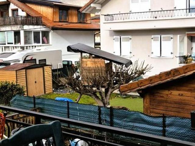 À Cluses La Sardagne, T3 avec terrasse et jardin