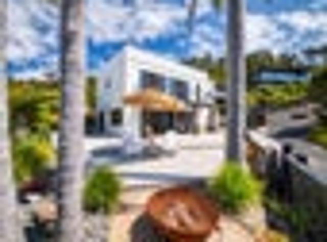 A Slice of Coastal Paradise Across the Tasman