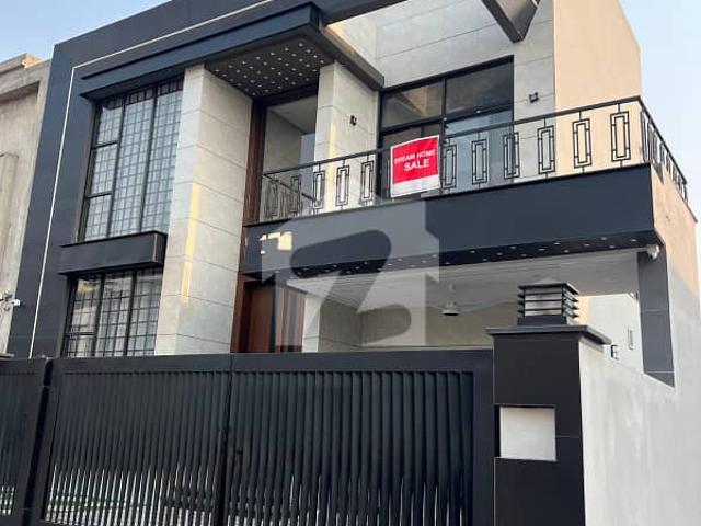 A+ Construction 10 Marla House With Stylish Interior For Sale In Central Block Bahria Orchard Raiwind Lahore