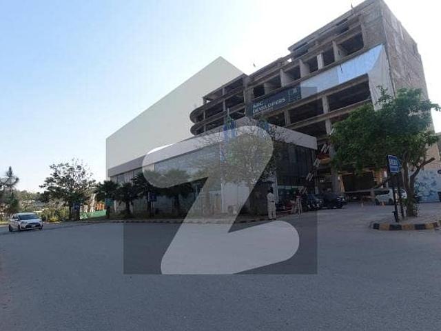 A Corner 6 Marla Commercial Plot In Islamabad Is On The Market For sale