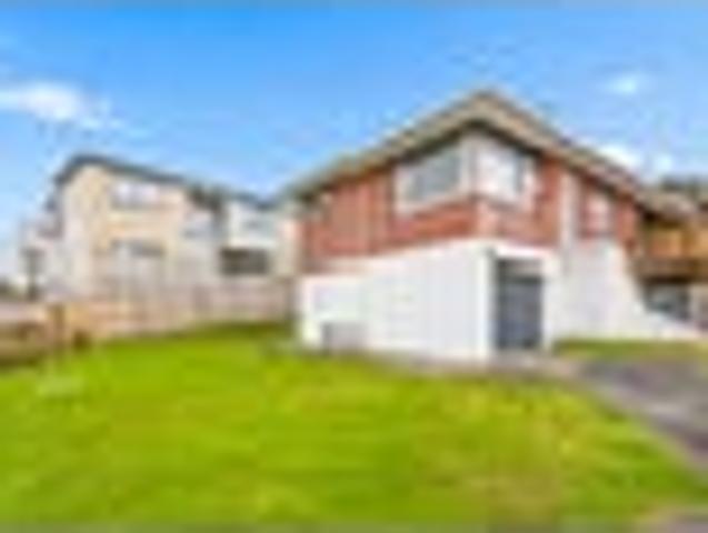 A Corner of Opportunity with Harbour Views