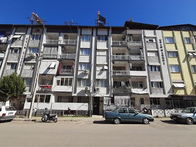 ÇAĞDAŞ EMLAK YÖRÜK MAH ENGELLİLER PARKI YAKINI 4.KAT 3+1 DAİRE