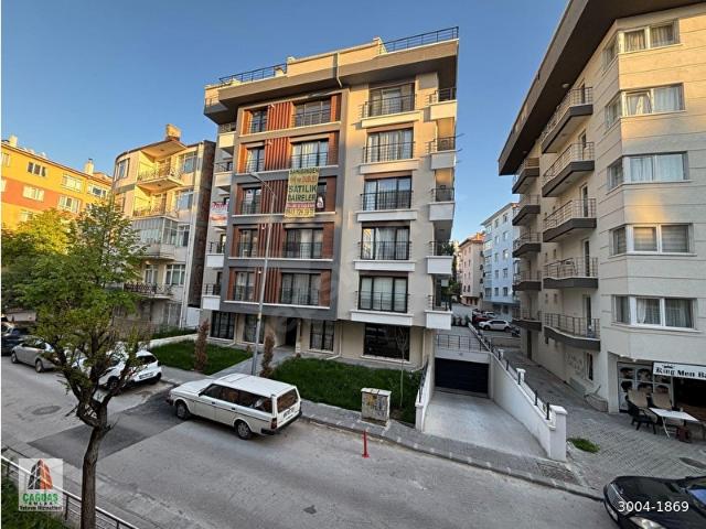 ÇAĞDAŞ TAN SATILIK KOLEJ İÇEL DE SIFIR BİNA DA GİRİŞ TERASLI 3+1 DAİRE