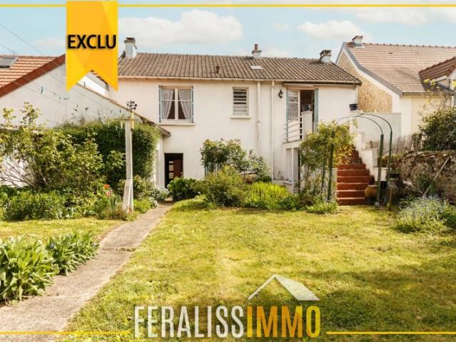 A découvrir agréable maison de 90 m2 avec fort potentiel !
