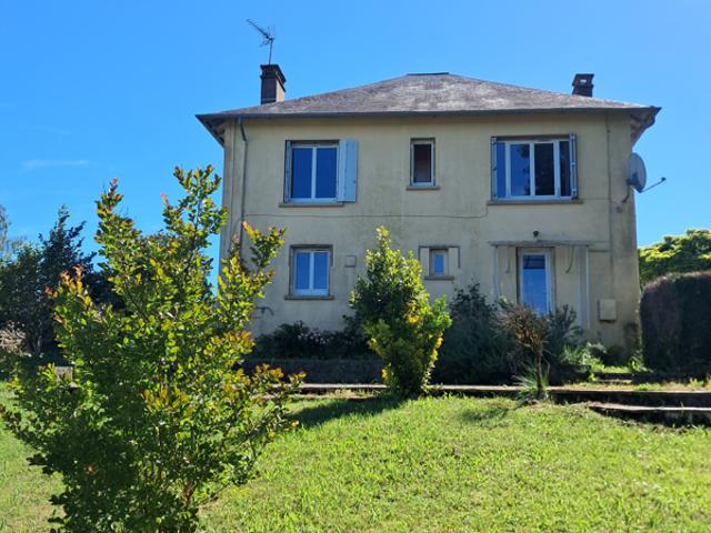 A Découvrir maison indépendante pleine de potentiel avec vue