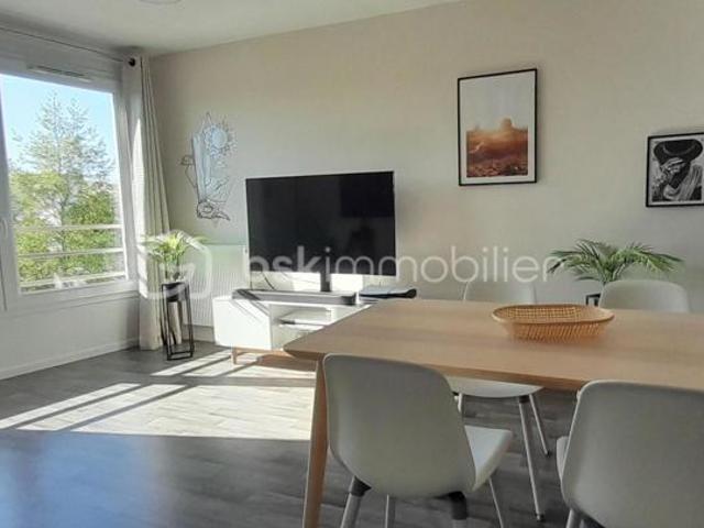 À découvrir sans tarder – Appartement 2 pièces impeccable avec loggia, dans résidence de 2016 !