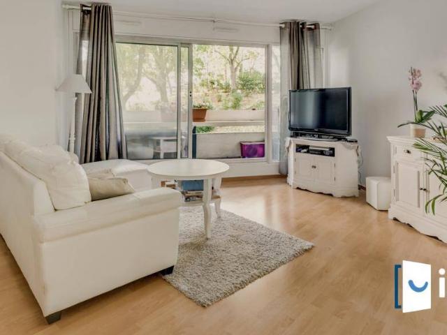 A deux pas du métro La Dhuys appartement familial lumineux ave