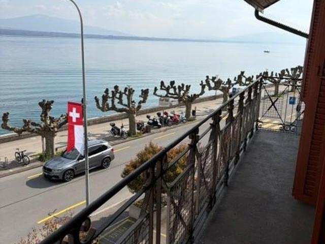 A deux pas du lac