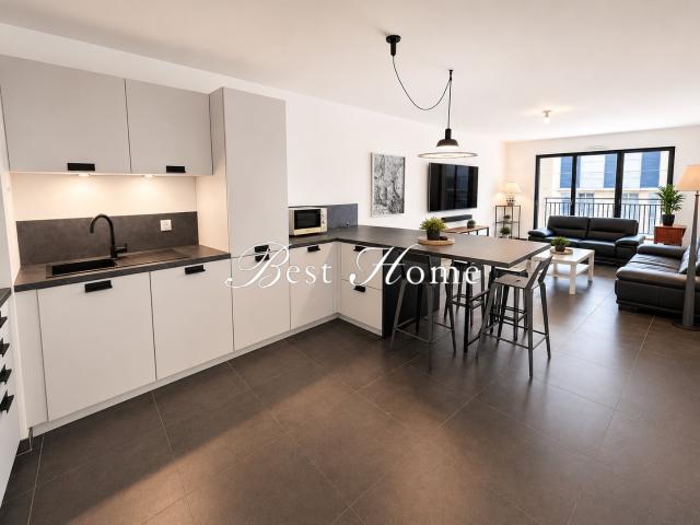 À deux pas de la Maison Carrée Magnifique T3 avec terrasses 81m² Nîmes