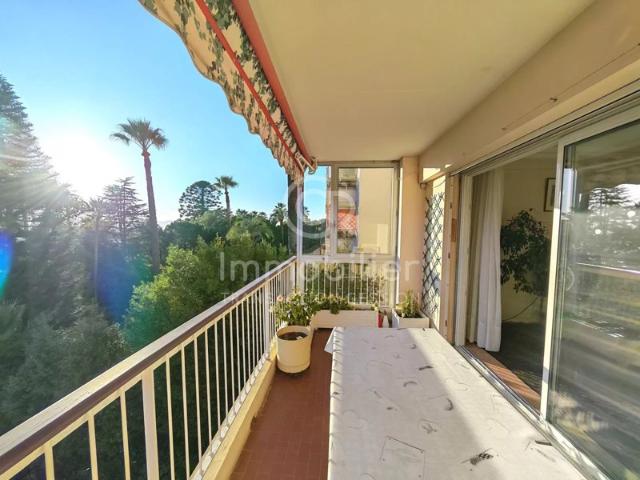 À deux pas de la Croisette et du Palm Beach