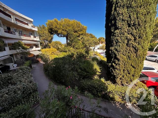 À deux pas des criques de Fabrégas, dans une petite résidenc. 70m² La Seyne sur Mer
