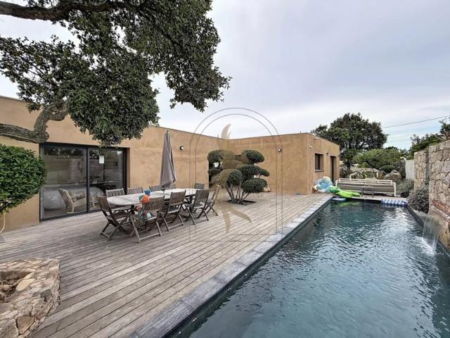 À deux pas des plages, une villa d'exception prête à vivre