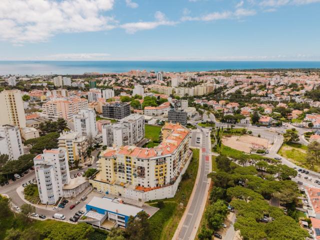 A dez minutos a pé do centro de Cascais e praticamente em fr. 154m² Cascais e Estoril