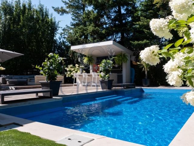 A distance à pied du lac!