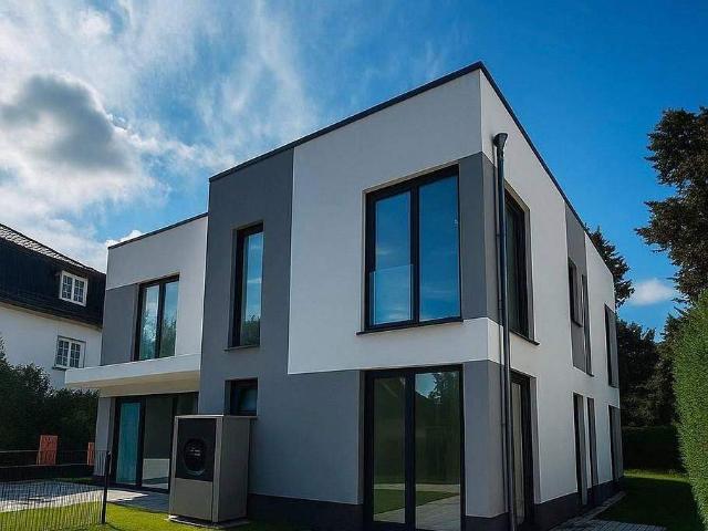 A+, Doppelhaushälfte mit großer Dachterrasse, 150 m², 4 SZ, 2 Bäder, Garten, provisionsfrei