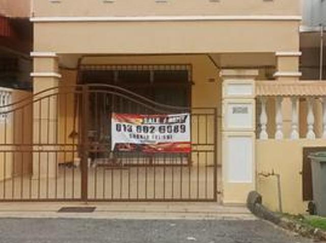 A double storey intermediate terraced house phase 9 Tmn Seremban Jaya