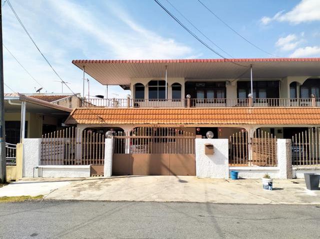 A doublestorey semidetached house Taman Lumba Kuda For Sale