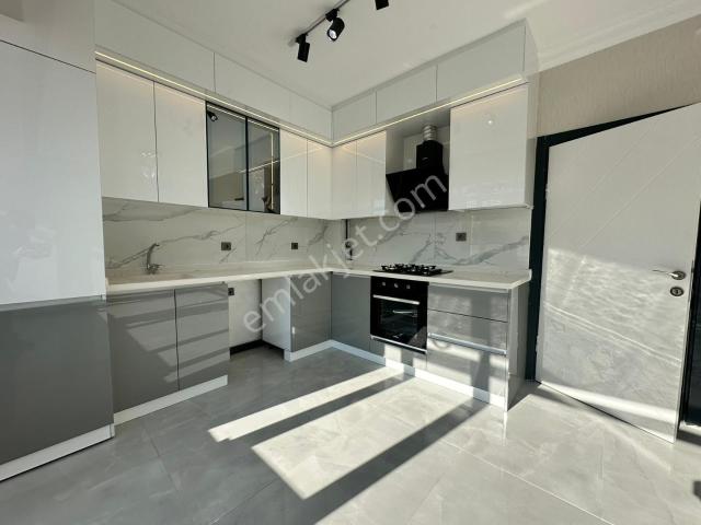 A.eğlence'de Ankara Mazaralı 2,5+1 Lüx Yapılı 105m2 Daire. !